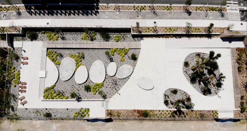 Illustration - Vue aérienne du premier tronçon réalisé du jardin du cours de l'Université, en fin de travaux
