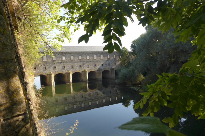 Illustration - Le Pont écluse Amont, un des monuments historiques classés inclus dans le périmètre de la ZAC